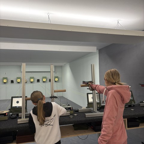 Schiessen (9).JPEG. Vergrösserte Ansicht