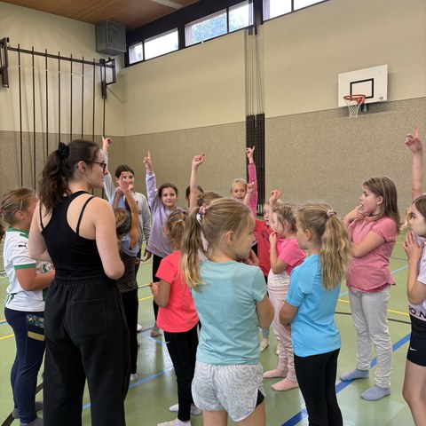 Tanzen (5).JPEG. Vergrösserte Ansicht